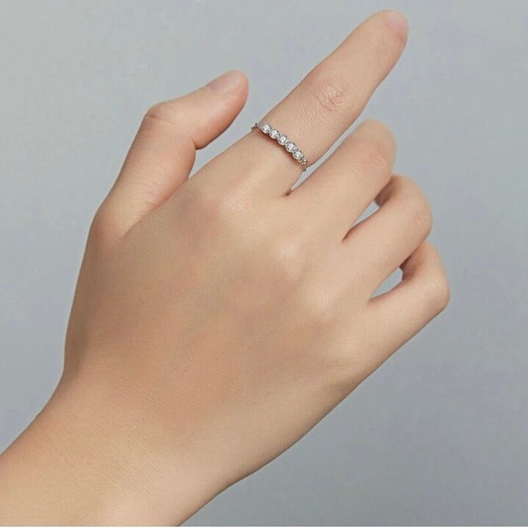 Silver Zircona Chain Ring Adjustable Ring Chain Link for Women SCR699 - Picture 6 of 7